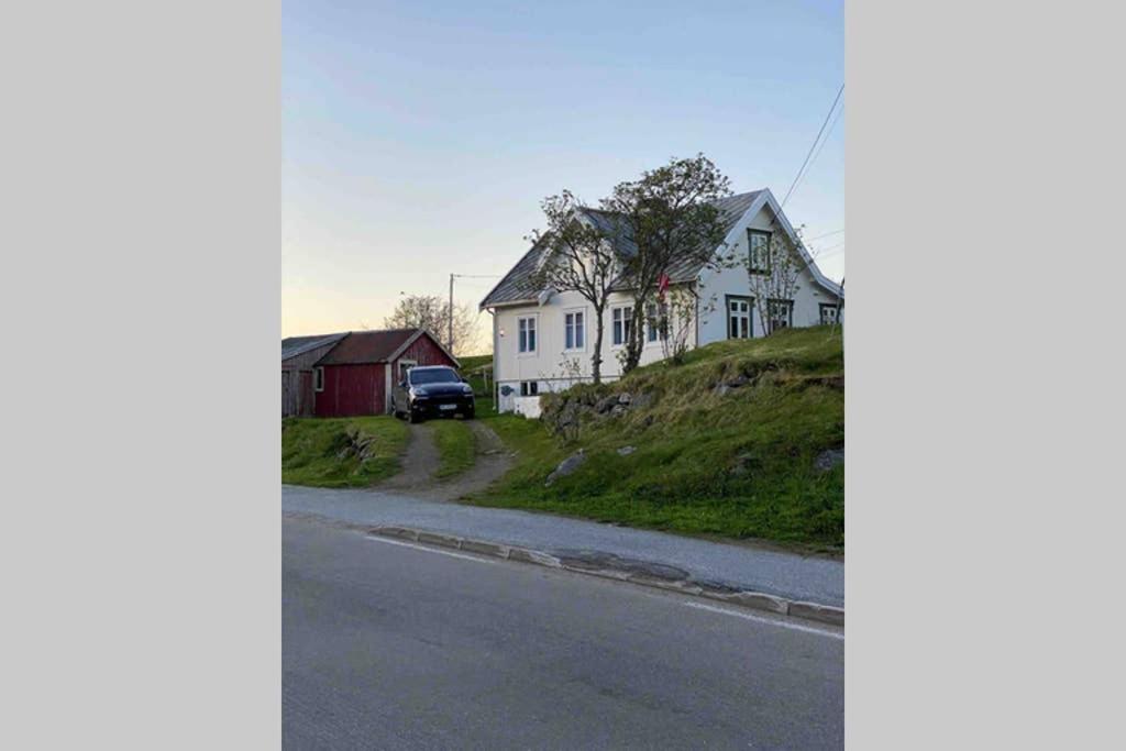 Nordlandshuset "Lottebakken", Ballstad In Lofoten Exteriör bild